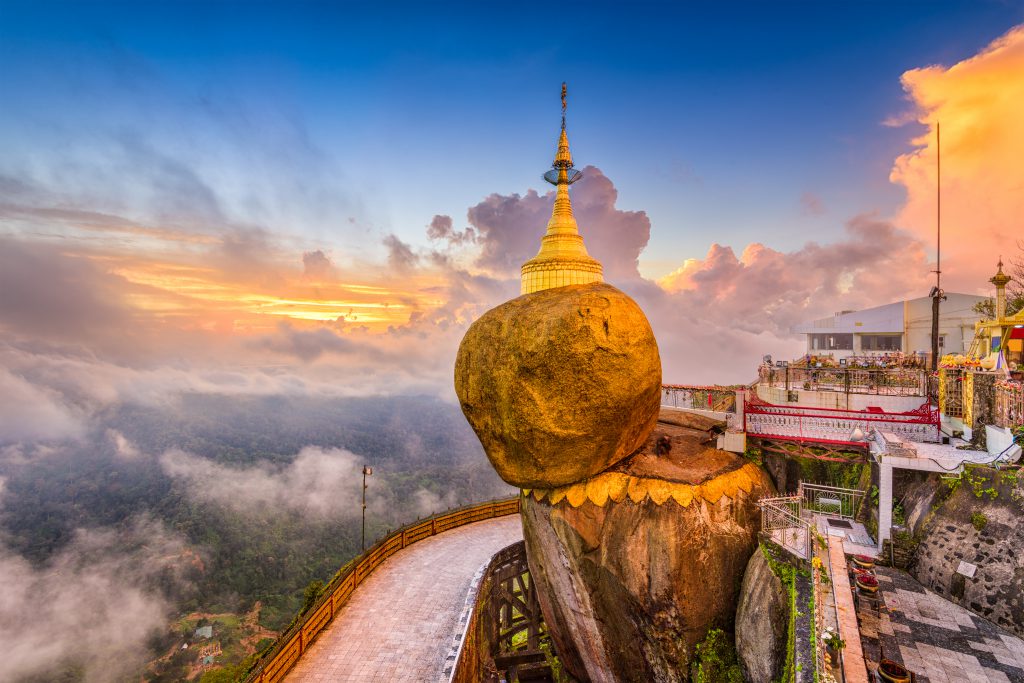 Myanmar-golden-rock