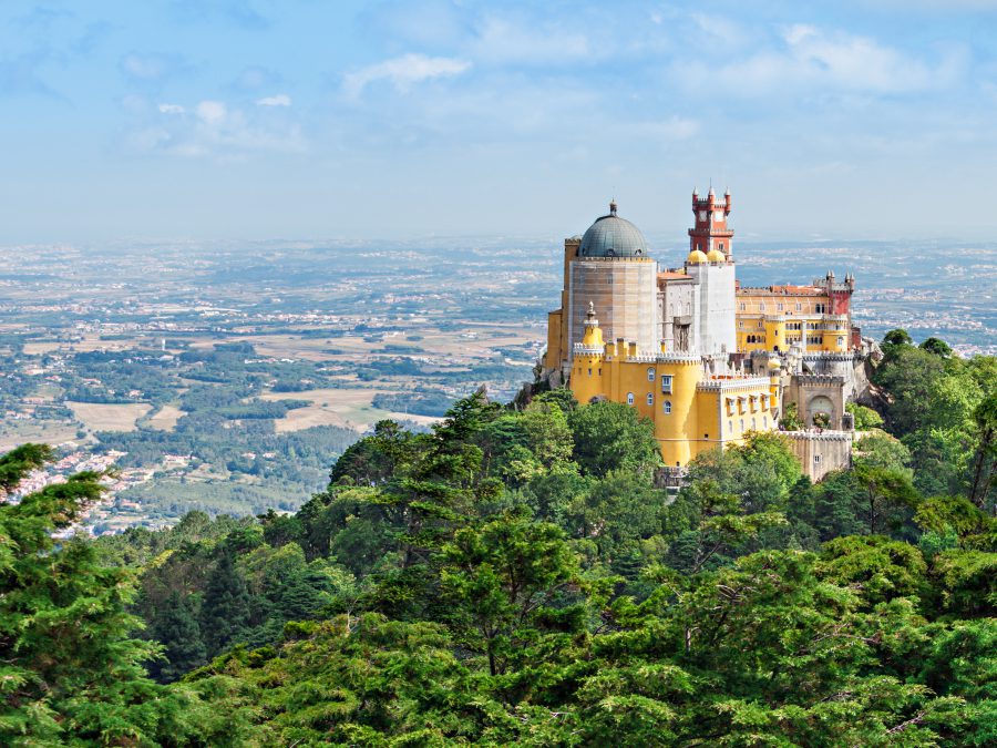 travel-portugal-ancient-Pena-national-palace