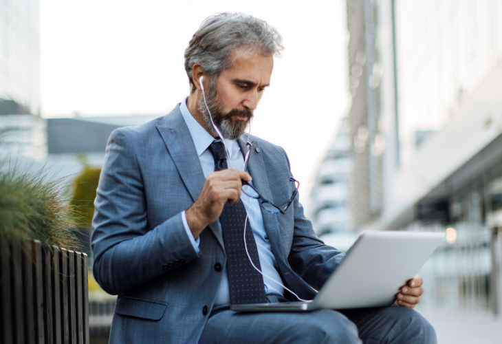 businessman-digital-laptop